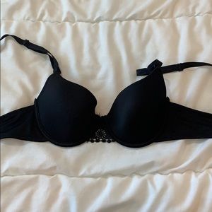 black bra 34b